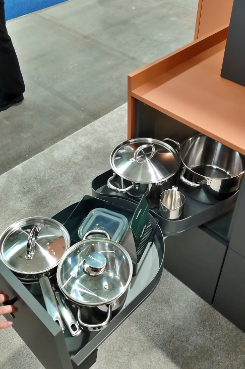 Nowości z Targów Warsaw Home - Szuflada typu nerka